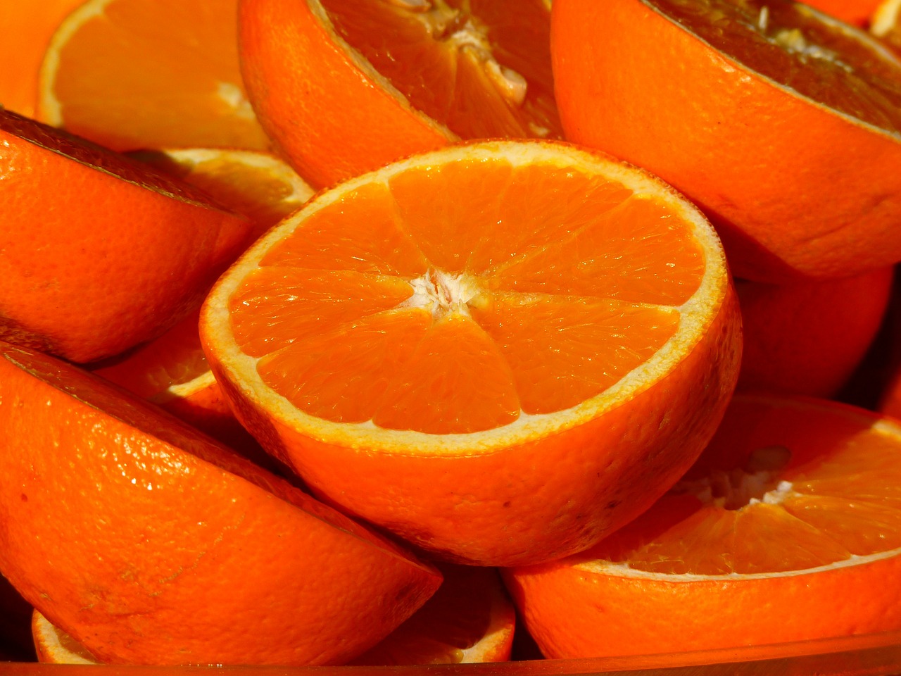 Inhaltsstoffe in Orangen schützen vor Erblindung