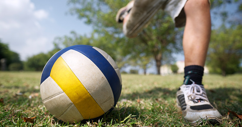 Sommersport: Vorbeugen und richtig behandeln