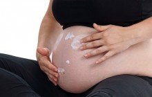 Schwangerschaftsstreifen – Ursache und Behandlung