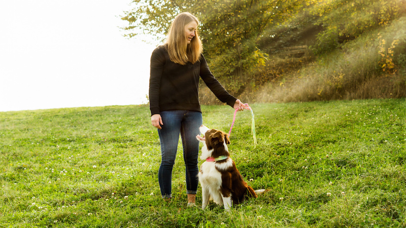 Stärkung der Gesundheit von Hundehaltern dank Ausführen des Hundes