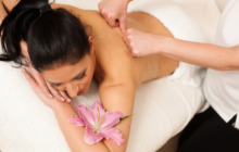 Massage für festes Bindegewebe - Cellulite / Orangenhaut