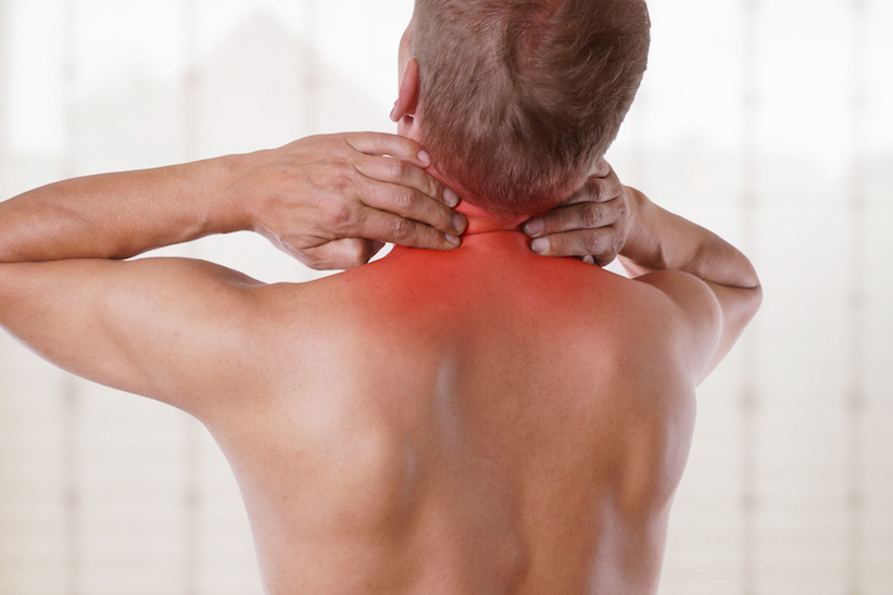 Wohltuende Nackenmassage bei Verspannungen im Schulter-Nackenbereich