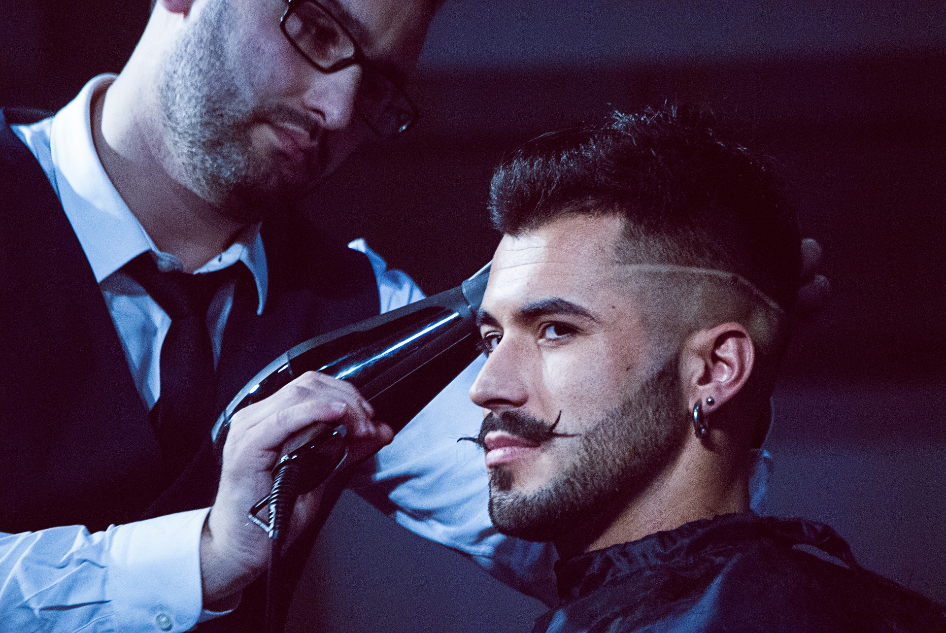 Barbershops gibt es inzwischen in fast jeder Stadt – ein Zeugnis des wachsenden Pflegebedürfnisses von Männern.