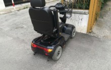 Ein elektrischer Rollstuhl für mehr Mobilität